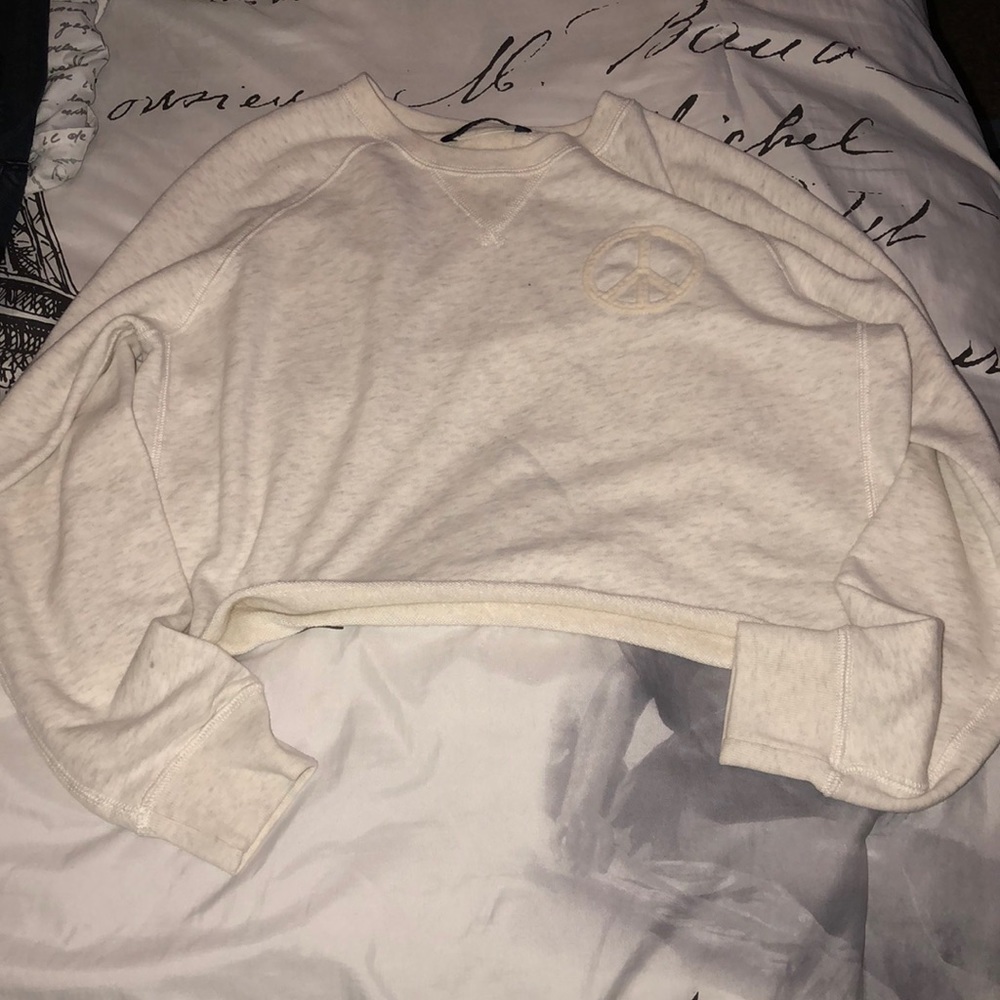 NEW A&F PEACE CROP SWEATER